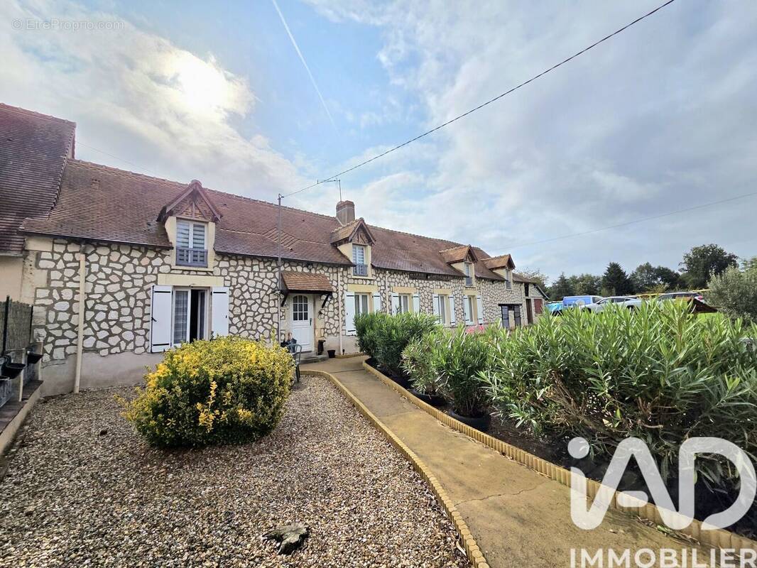 Photo 1 - Maison à BELABRE