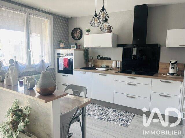 Photo 1 - Maison à MONTLUCON