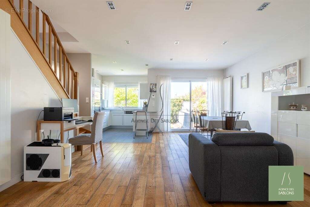 Maison 125 m² à Le Vesinet  - photo 2