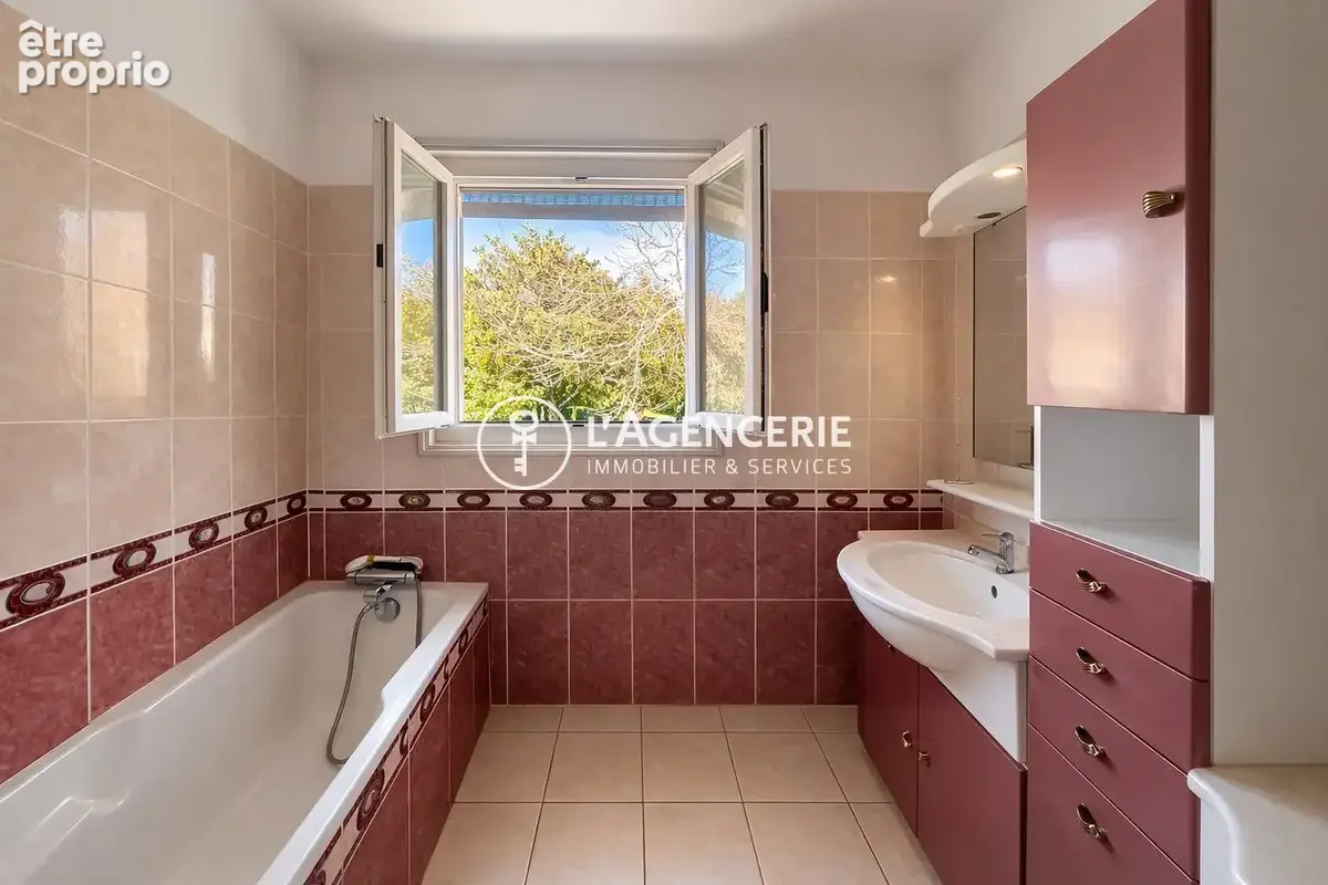 Maison 260 m² à Biarritz  - photo 7