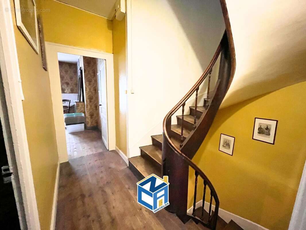 Maison à SAINTE-MAURE-DE-TOURAINE