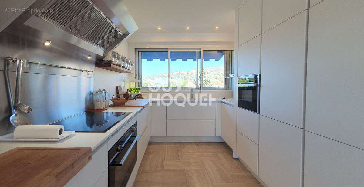 Appartement à MANDELIEU-LA-NAPOULE