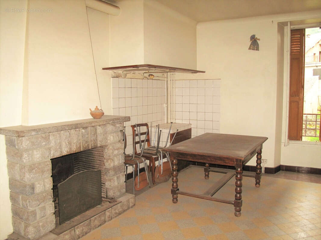 Maison à SARRANCOLIN