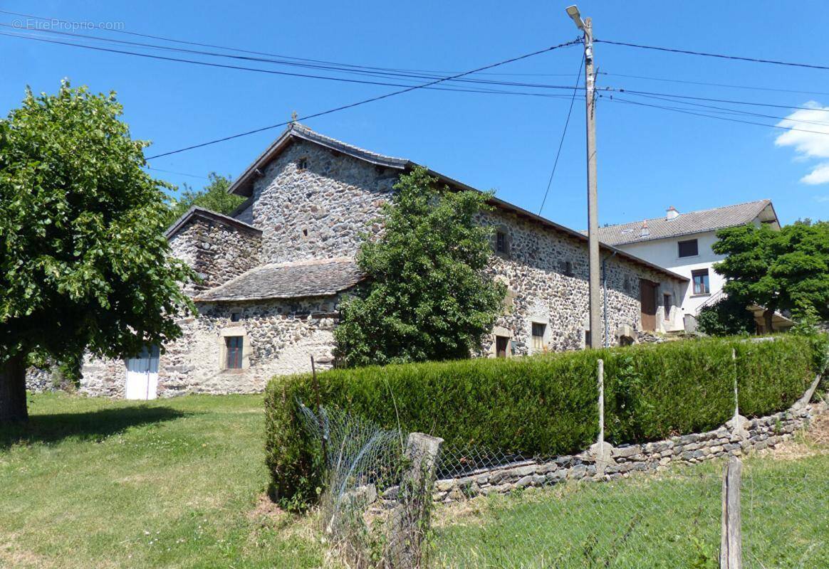 Maison à SAINT-HOSTIEN