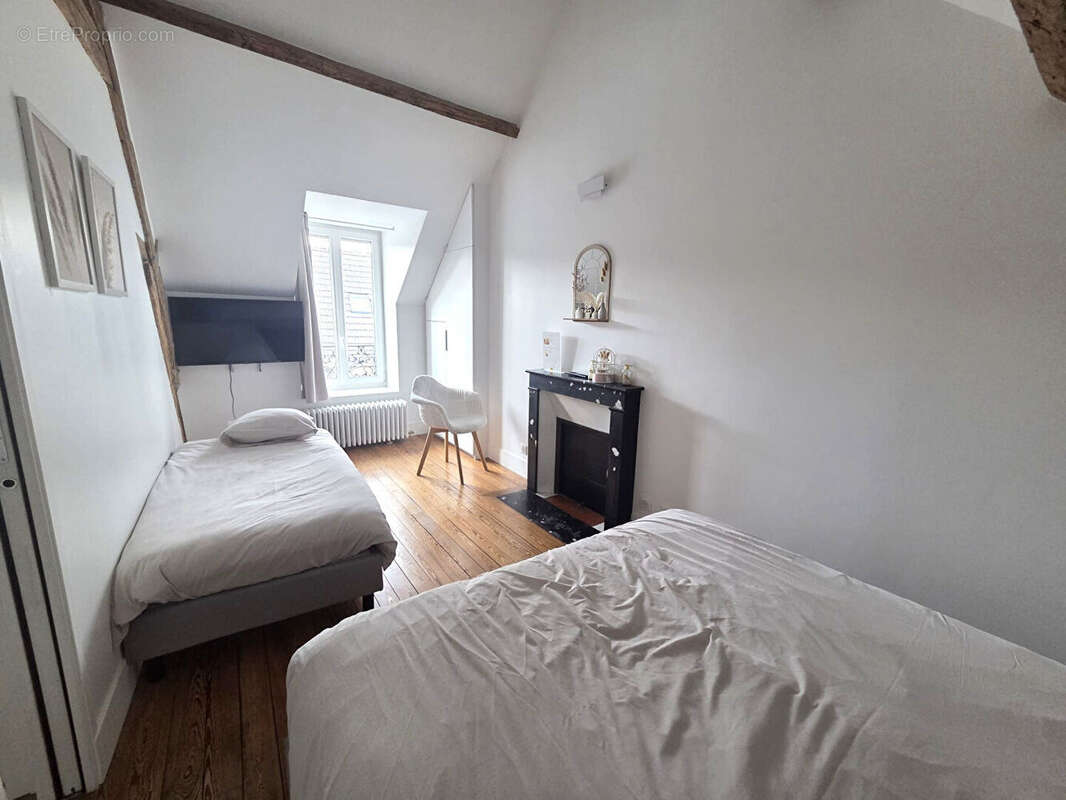 Maison à COUILLY-PONT-AUX-DAMES