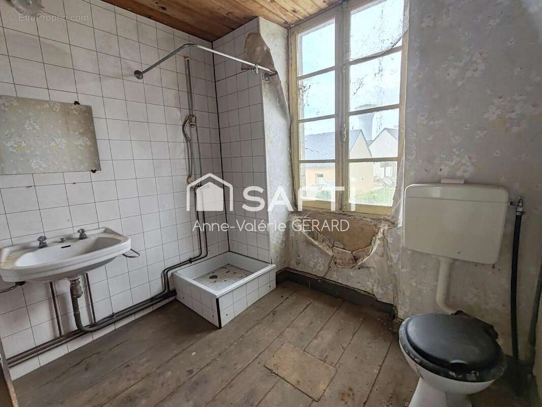 Maison 112 m² à Buais  - photo 4