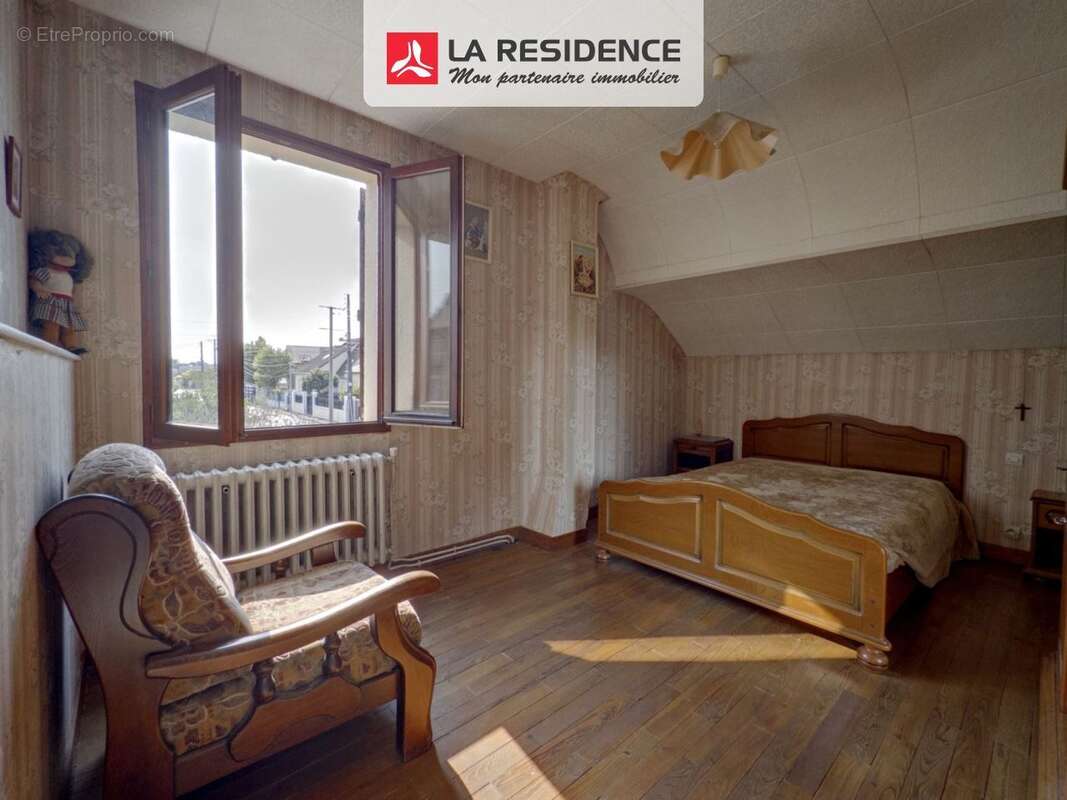 Maison à LES MUREAUX