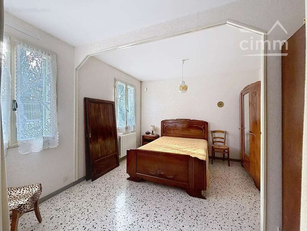 Maison à PERNES-LES-FONTAINES