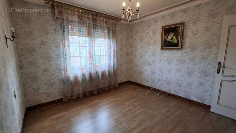 Maison à SAINT-QUENTIN