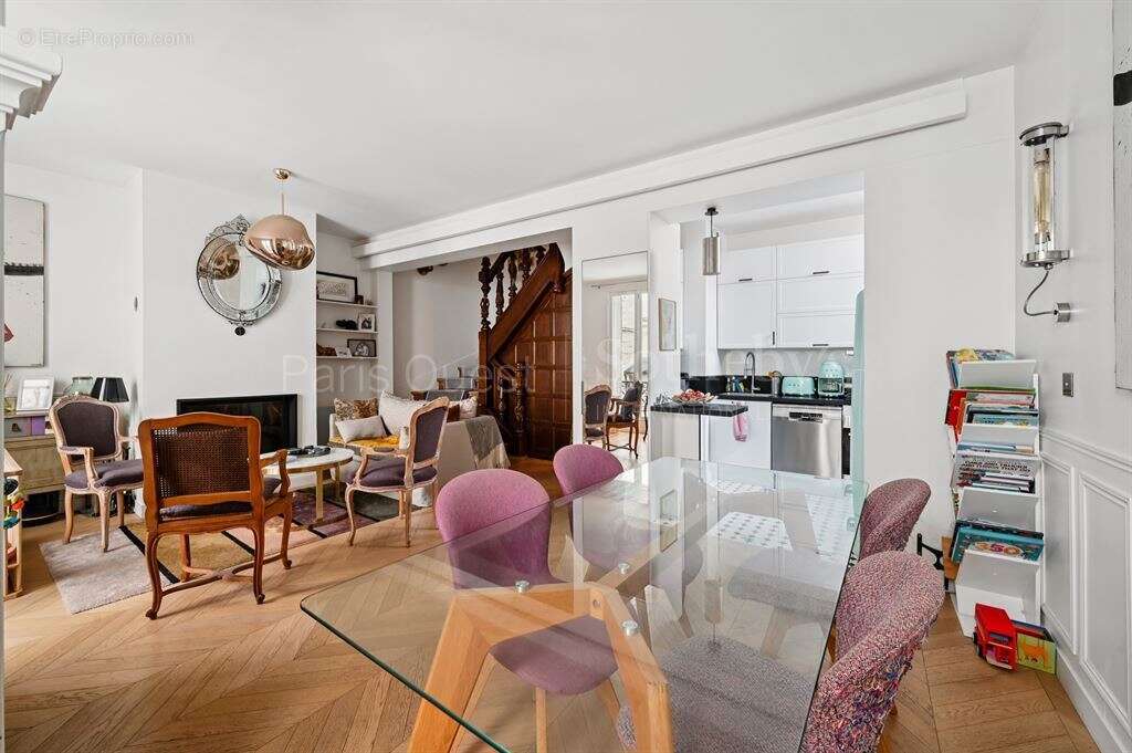 Maison à PARIS-17E
