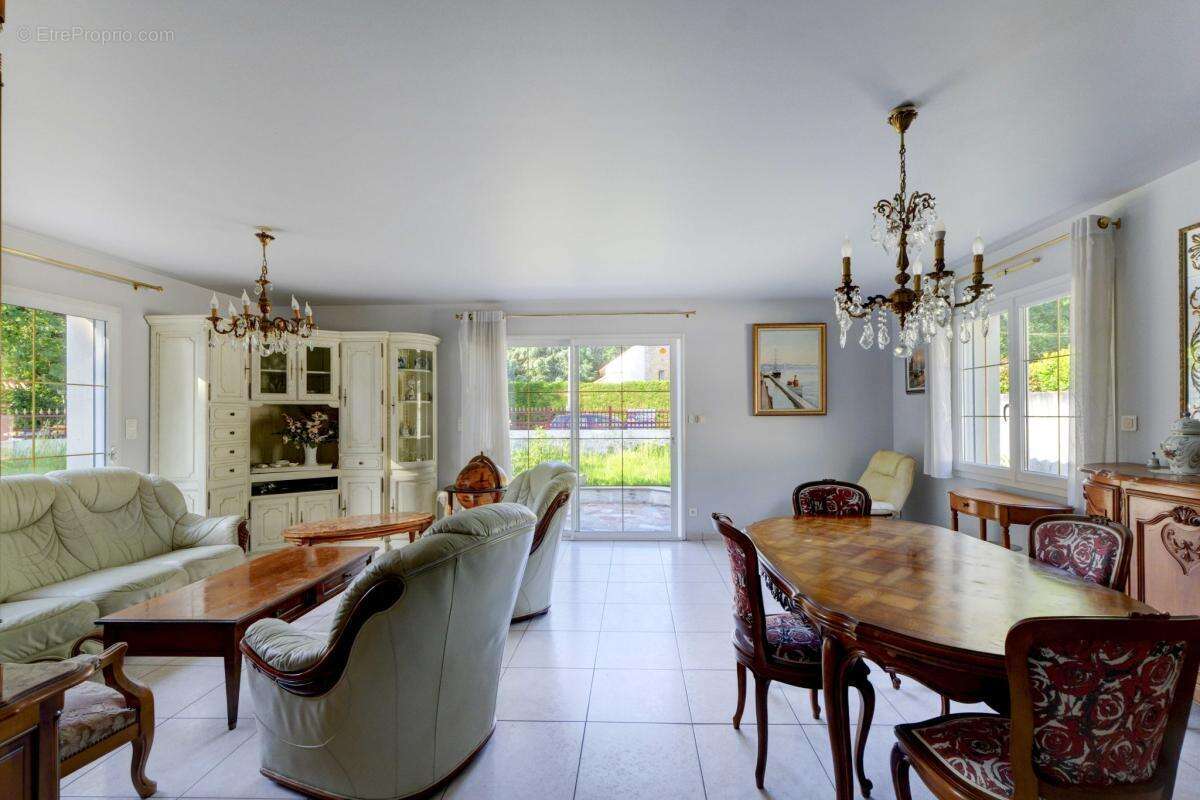 Maison à BASSE-GOULAINE