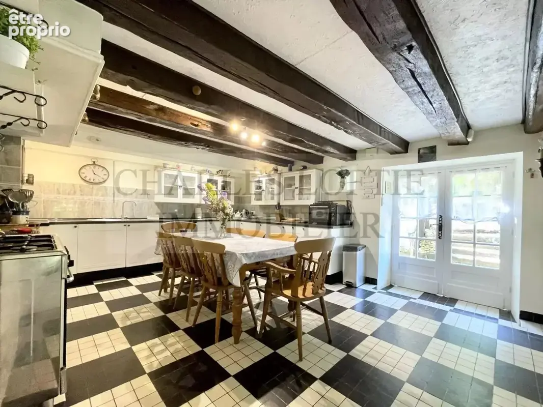 Magnifique ensemble immobilier comprenant une maison prinicipale, trois gîtes et 2 piscines, - photo 14