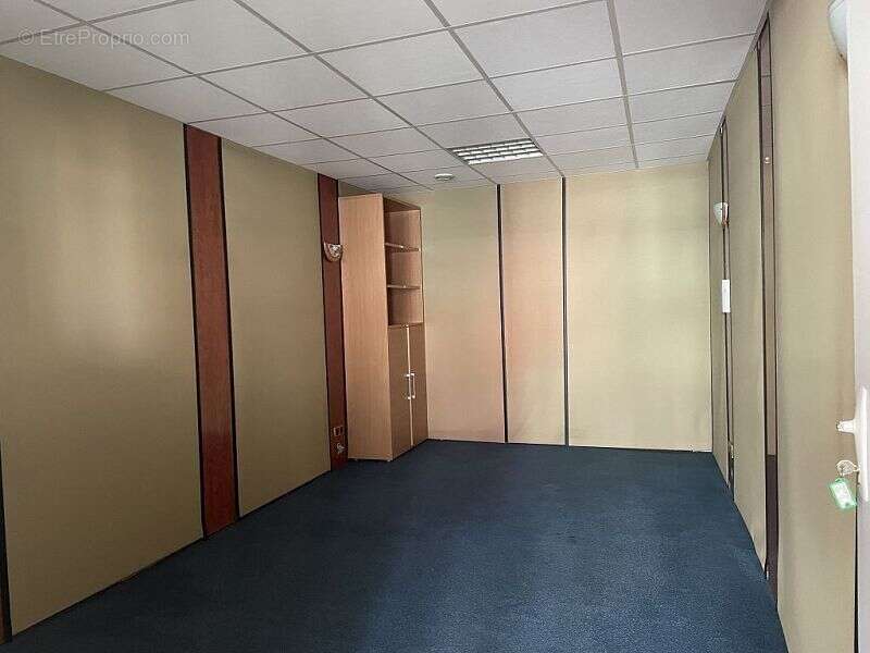 Appartement 450 m² à Sens  - photo 4
