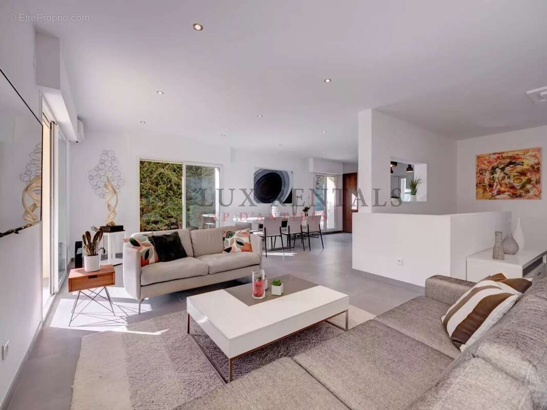 Maison à ANTIBES