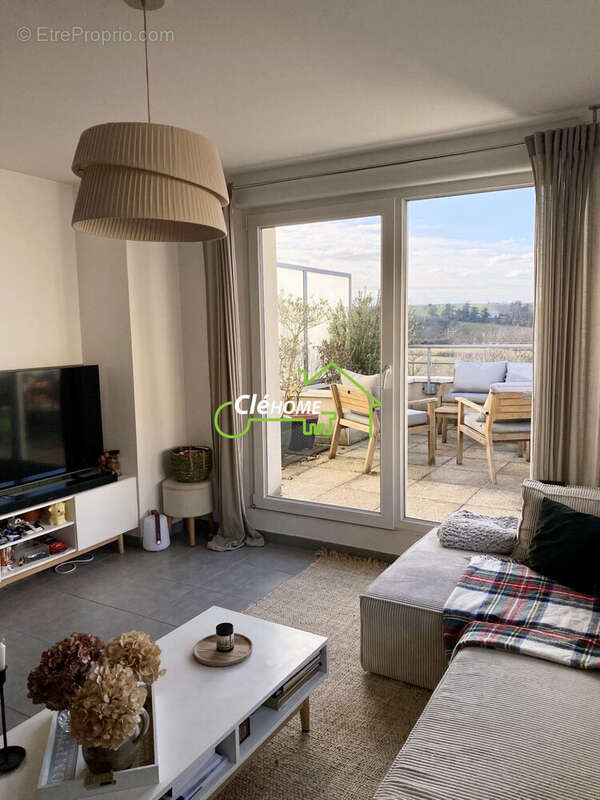 Appartement à LENTILLY