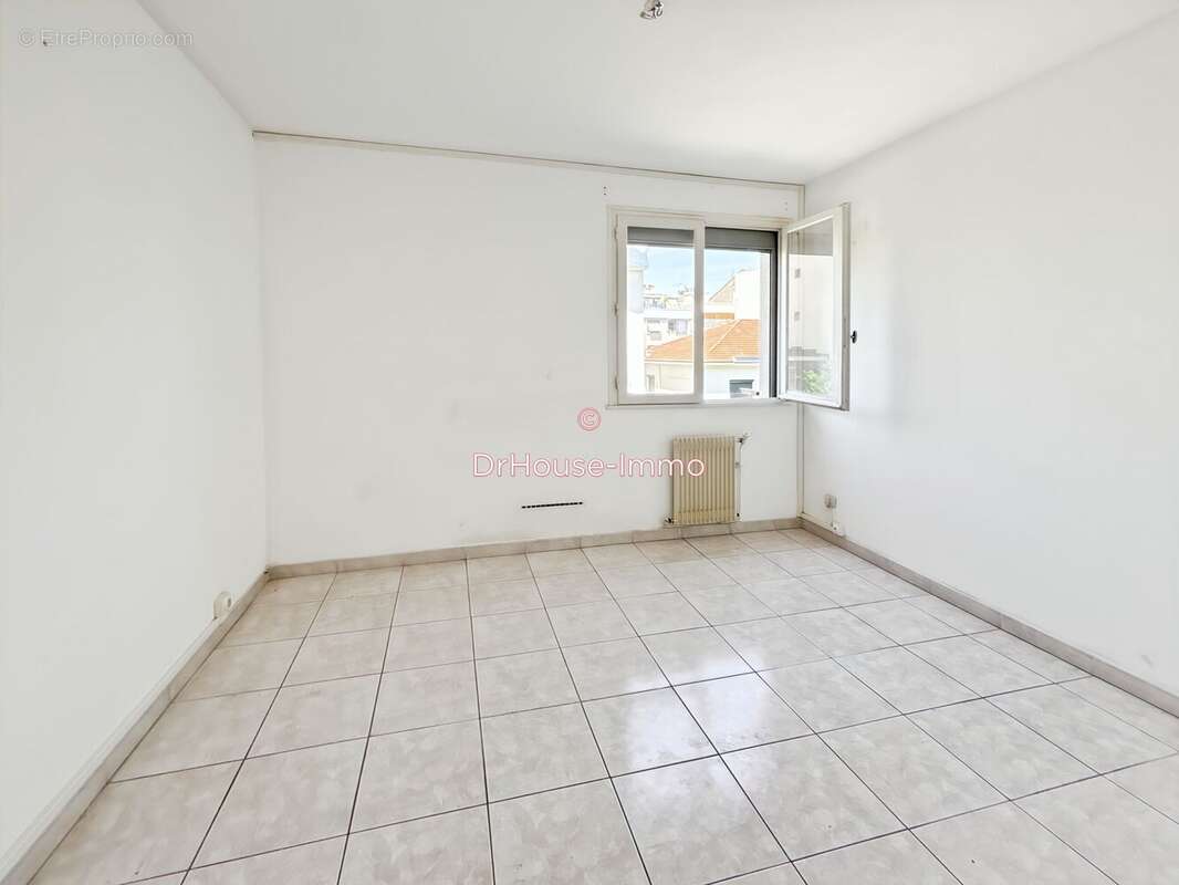 Appartement 55 m² à Sete  - photo 4