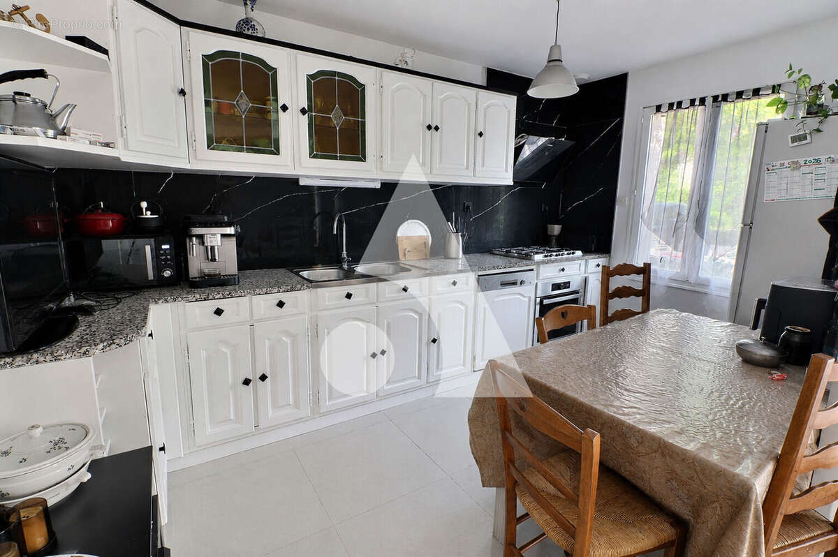 Maison mery sur oise-135 m2 - 5ch+1bureau - plain pied de vie - photo 6