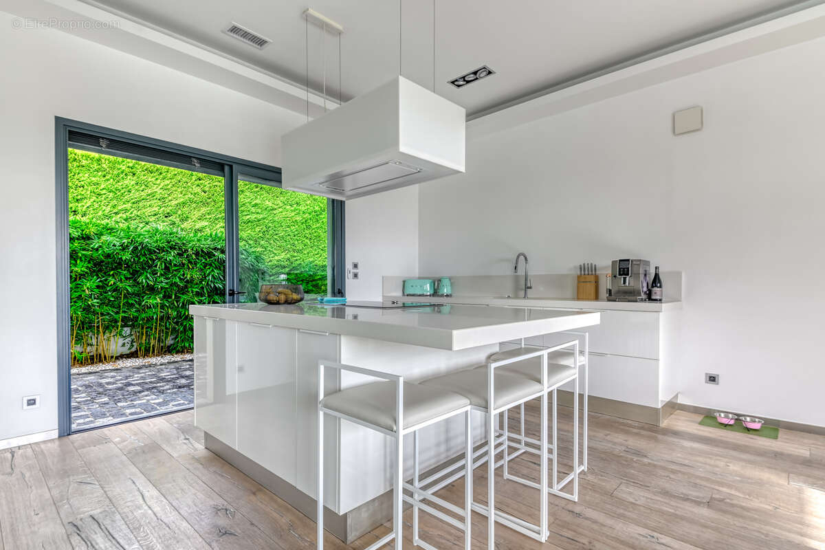 Maison à SAINT-CYR-AU-MONT-D'OR