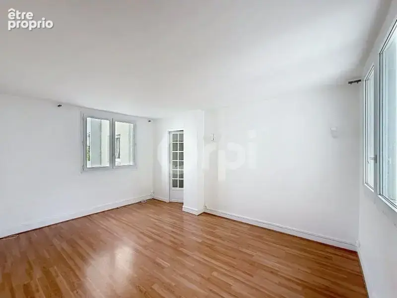 Appartement À Vendre - photo 2