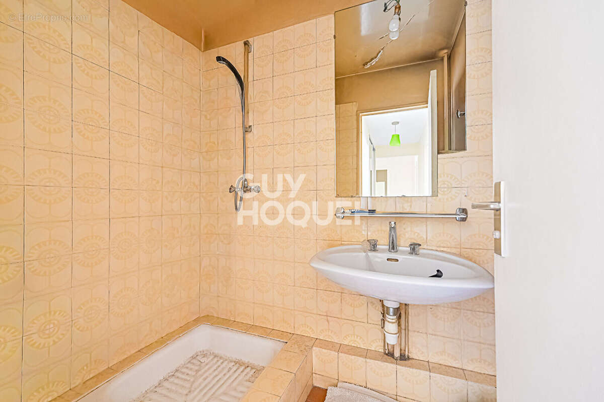 Appartement à PARIS-12E