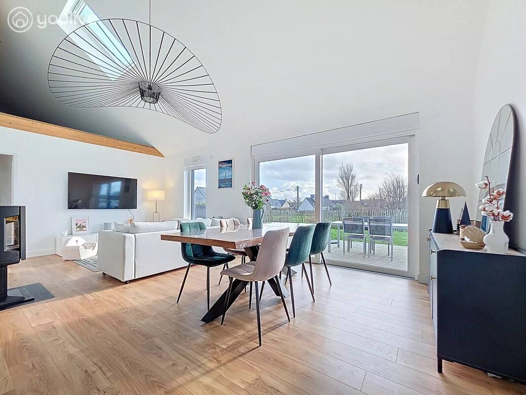 Maison à PLOUGUERNEAU