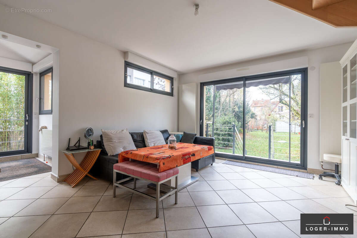 Maison à LE PERREUX-SUR-MARNE