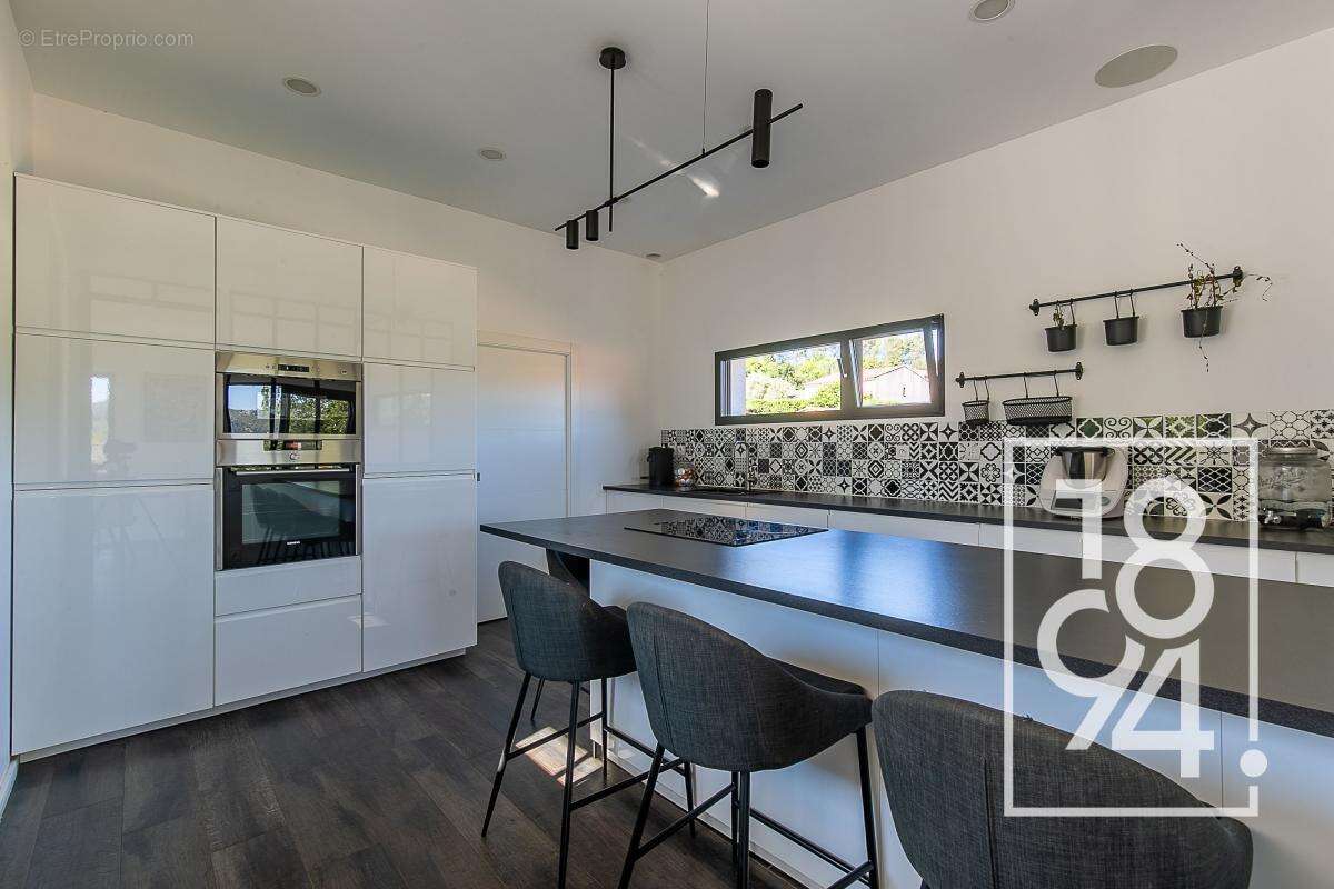 Maison à LA DESTROUSSE