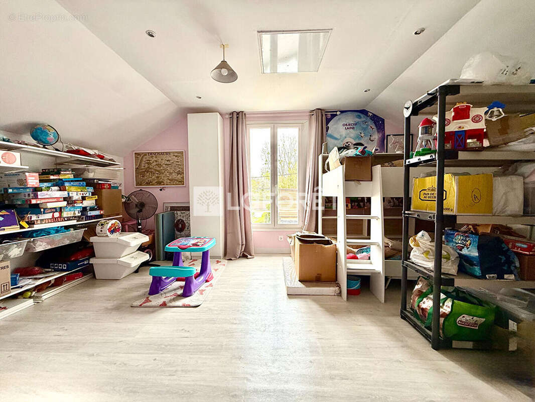 Maison à MILLY-LA-FORET