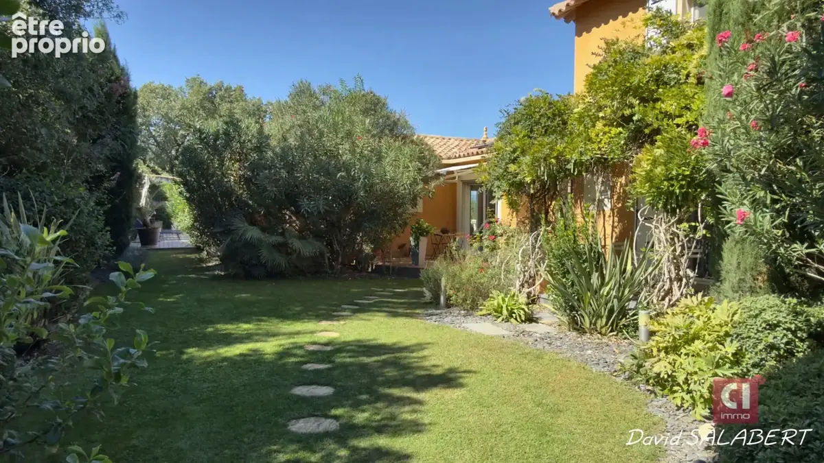 Villa d'architecte T5 à vendre à Brignoles -170 m², pièce de vie lumineuse de 70 m² et piscine - photo 17
