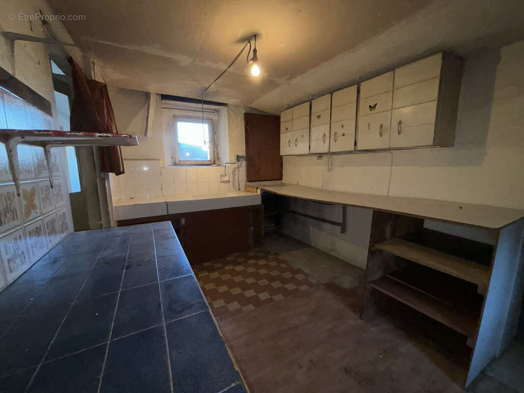 Maison à MIRABEL-AUX-BARONNIES