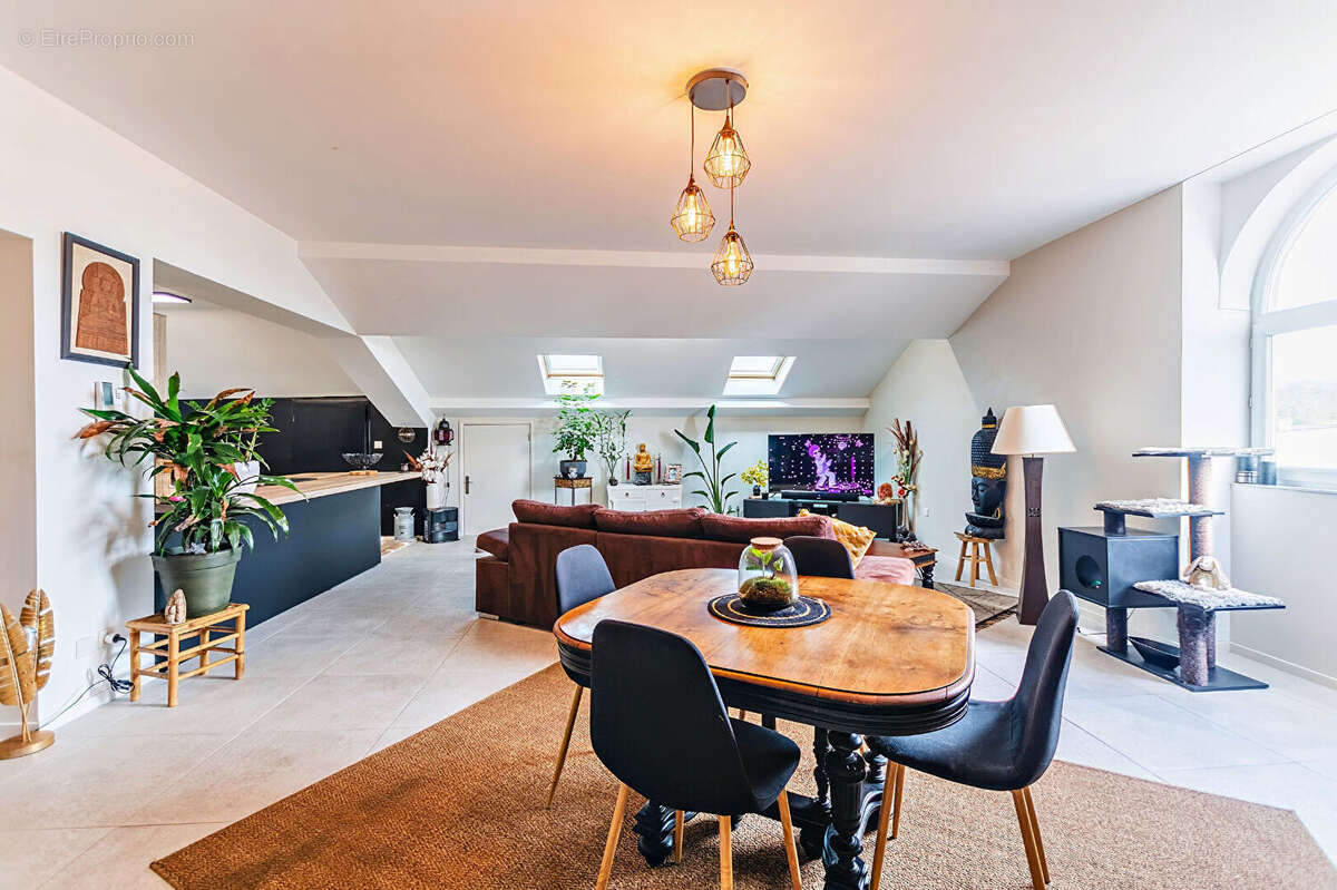 Appartement à MONTLUEL