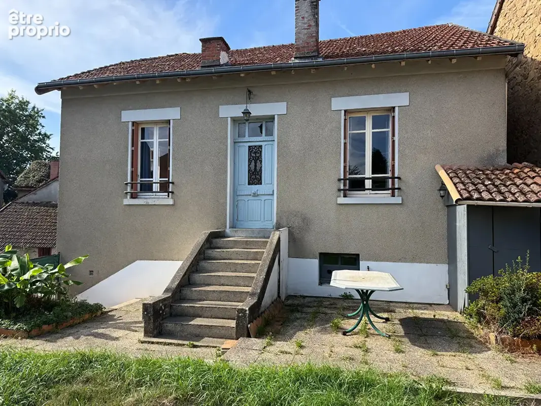 Maison à rénover avec jardin et garage - Les Billanges - photo 2