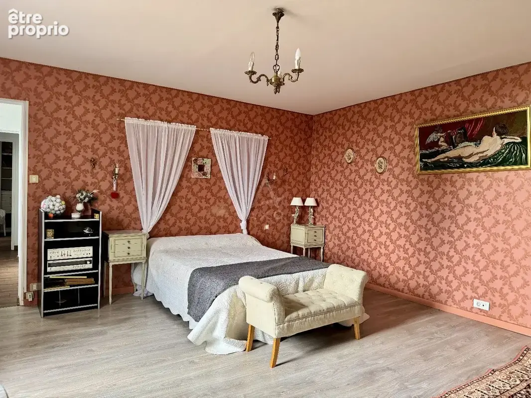 Ensemble immobilier de caractère avec vue panoramique  sud Angoulême - photo 13