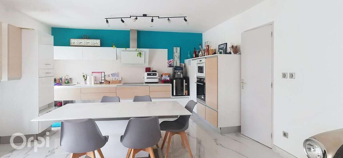 Maison à LA CADIERE-D'AZUR