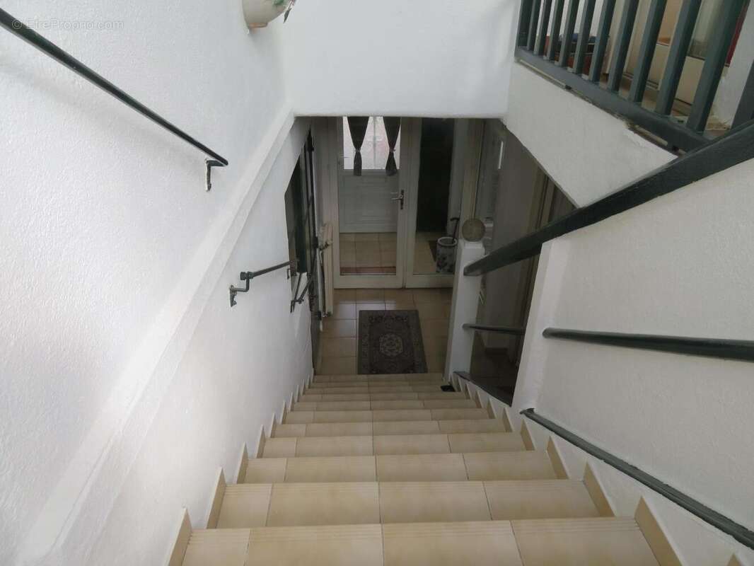   - Maison à DRAGUIGNAN