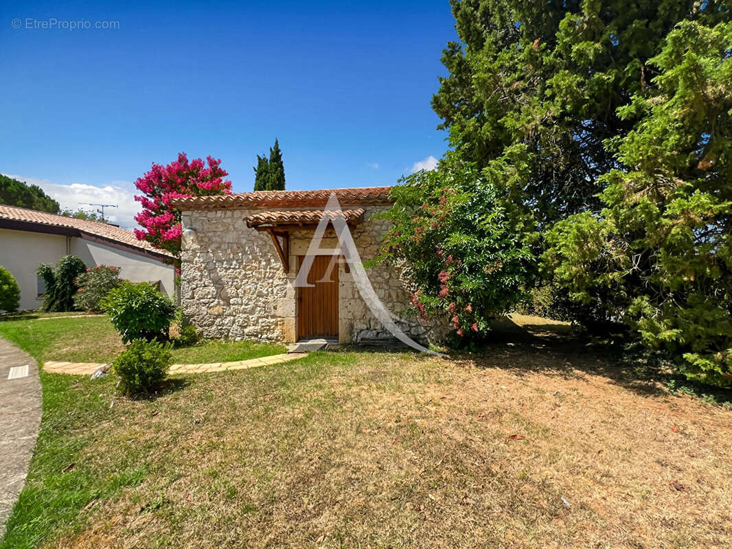 Maison à MONTAYRAL