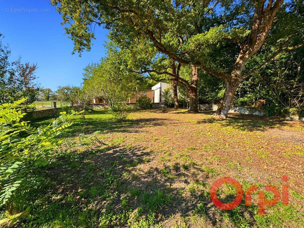 Maison à UZAY-LE-VENON