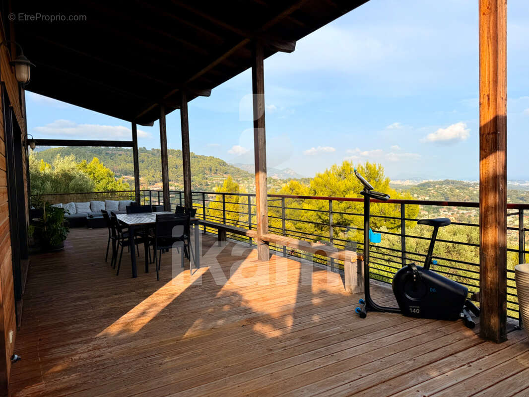 Magnifique maison en bois de 144 m2 avec vue exceptionnelle - photo 4