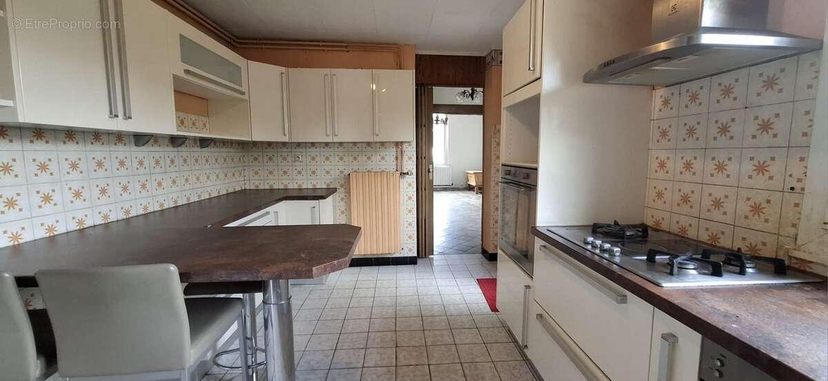 Maison indivuelle à vendre 6 pièces, Garage et Jardin ETREILLERS (02590) - photo 9