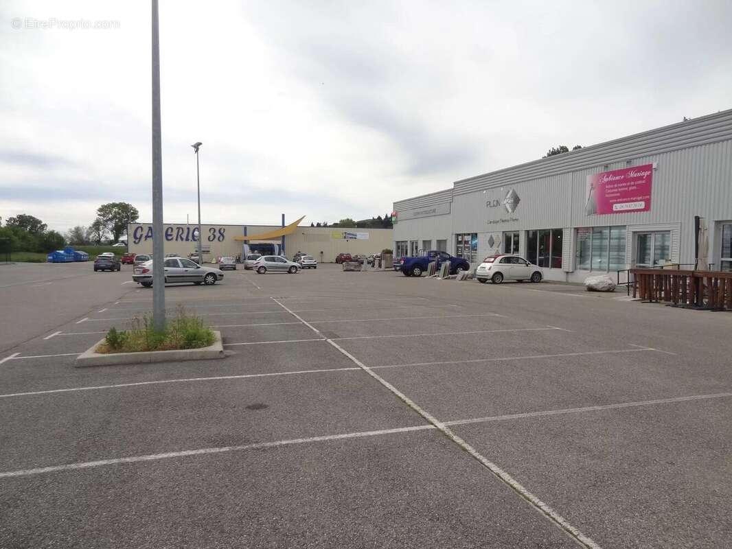 Commerce à LA COTE-SAINT-ANDRE
