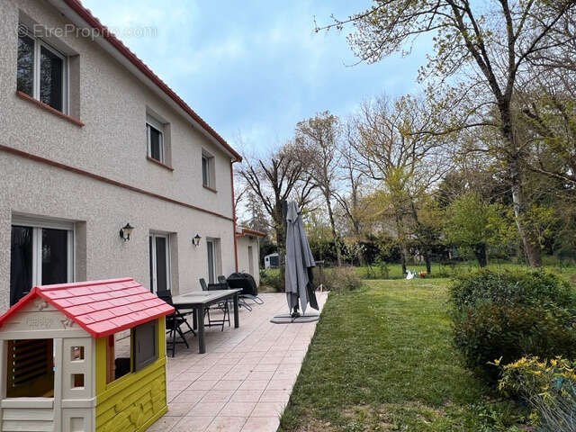 Maison à SAINT-LYS