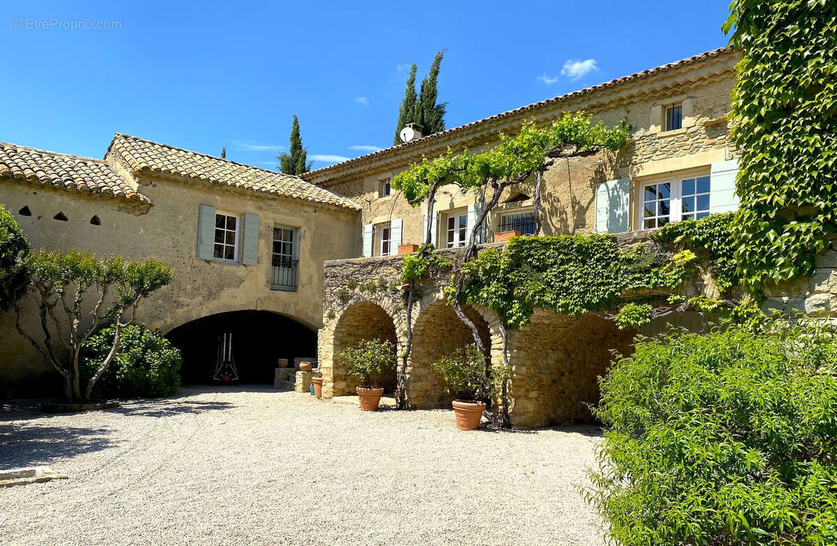 Maison à UZES