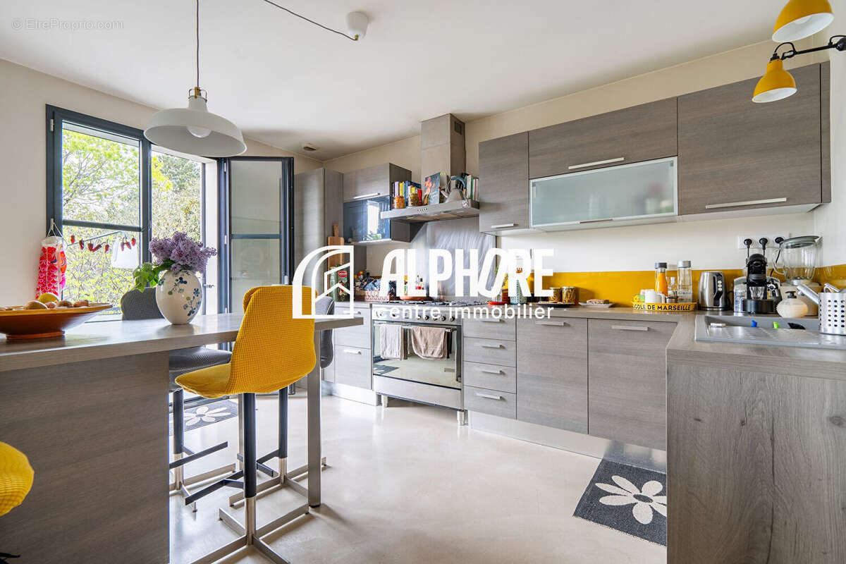 Maison à SAINT-ETIENNE-DE-MONTLUC