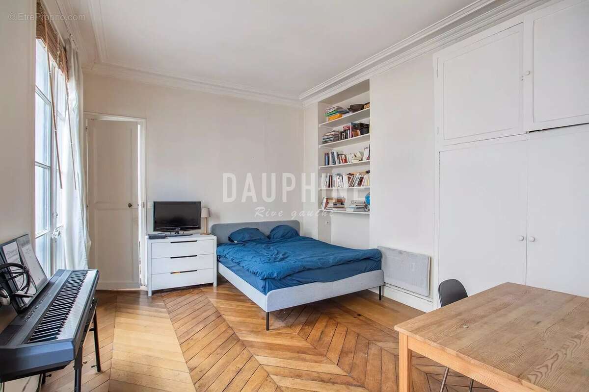 Appartement à PARIS-6E