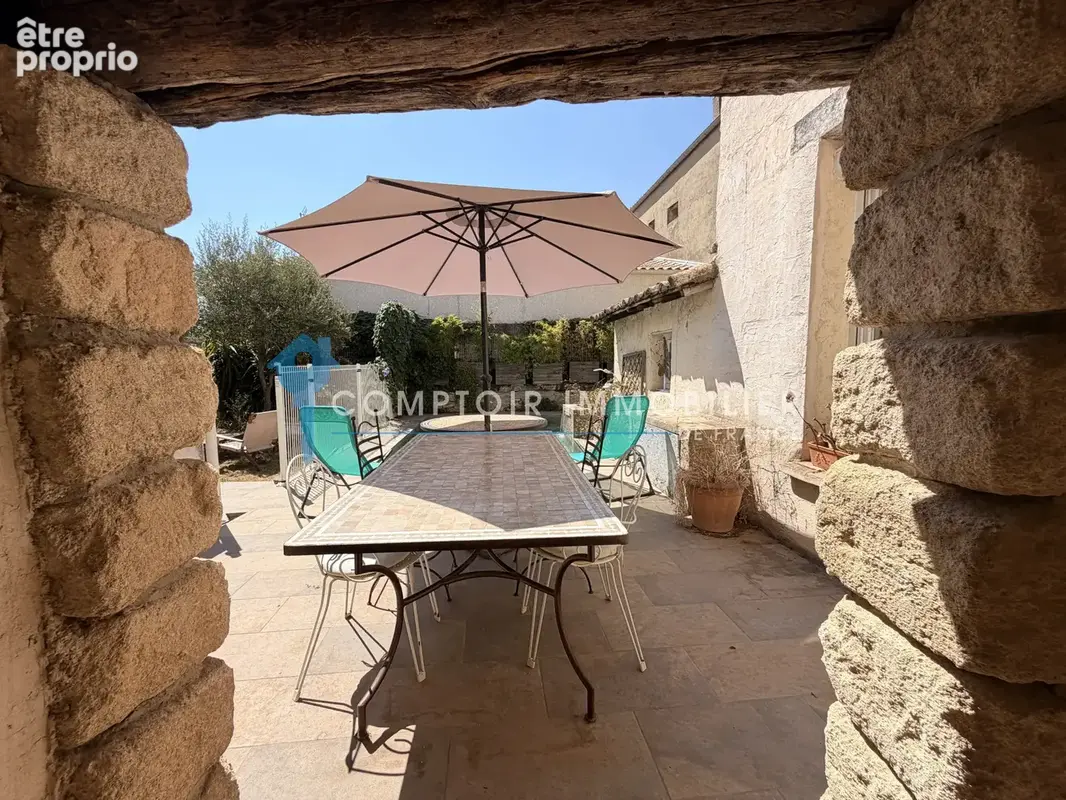 En Exclusivité Maison de village  d'environ 220 m2 hab entièrement rénové en 2021 sur 383 m2 de parcelle - photo 26