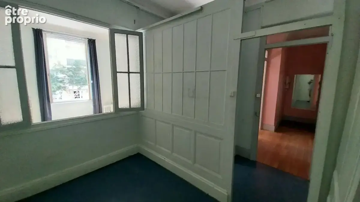 Exclusivité : 3 pièces de 75 m² à fort potentiel à Villeurbanne Hyper-centre - photo 5