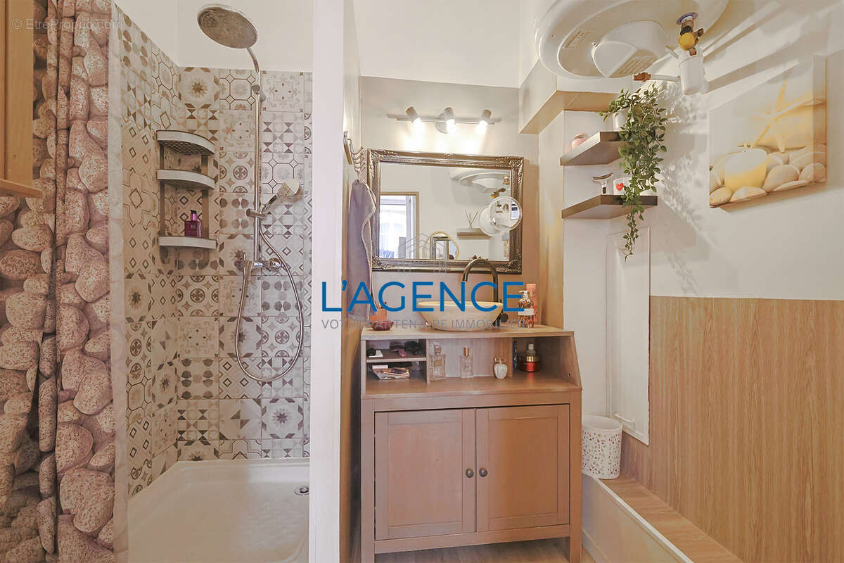 Appartement à HYERES