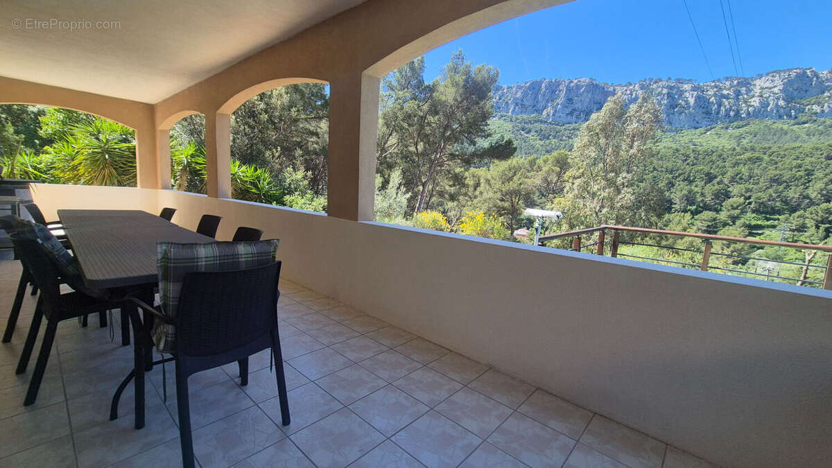 Maison à LA VALETTE-DU-VAR