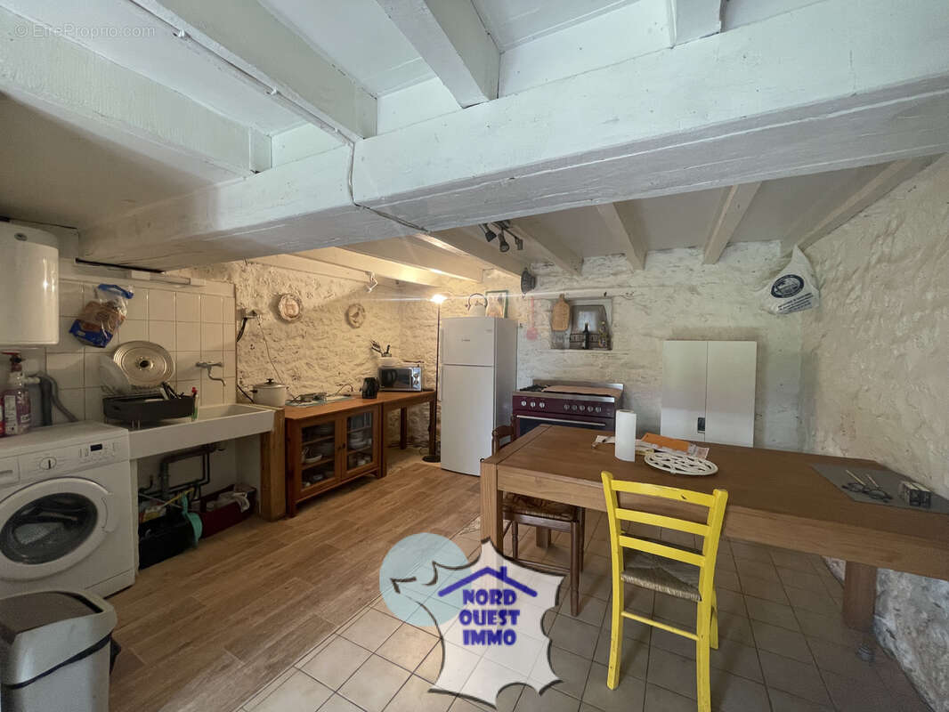 Maison avec dépendances - photo 2