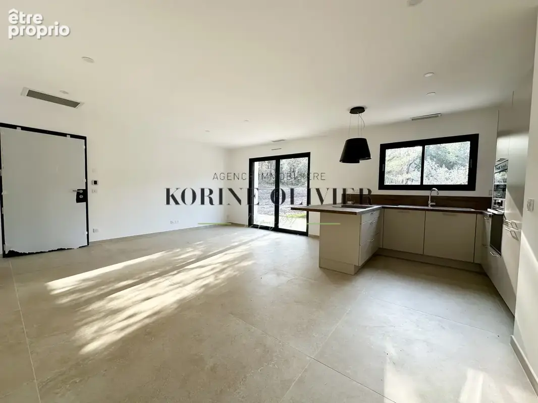 NORD d’Aix-en-Provence Maison de plain-pied avec dépendances et piscine - photo 28